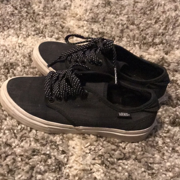 Vans. - Picture 2 of 3